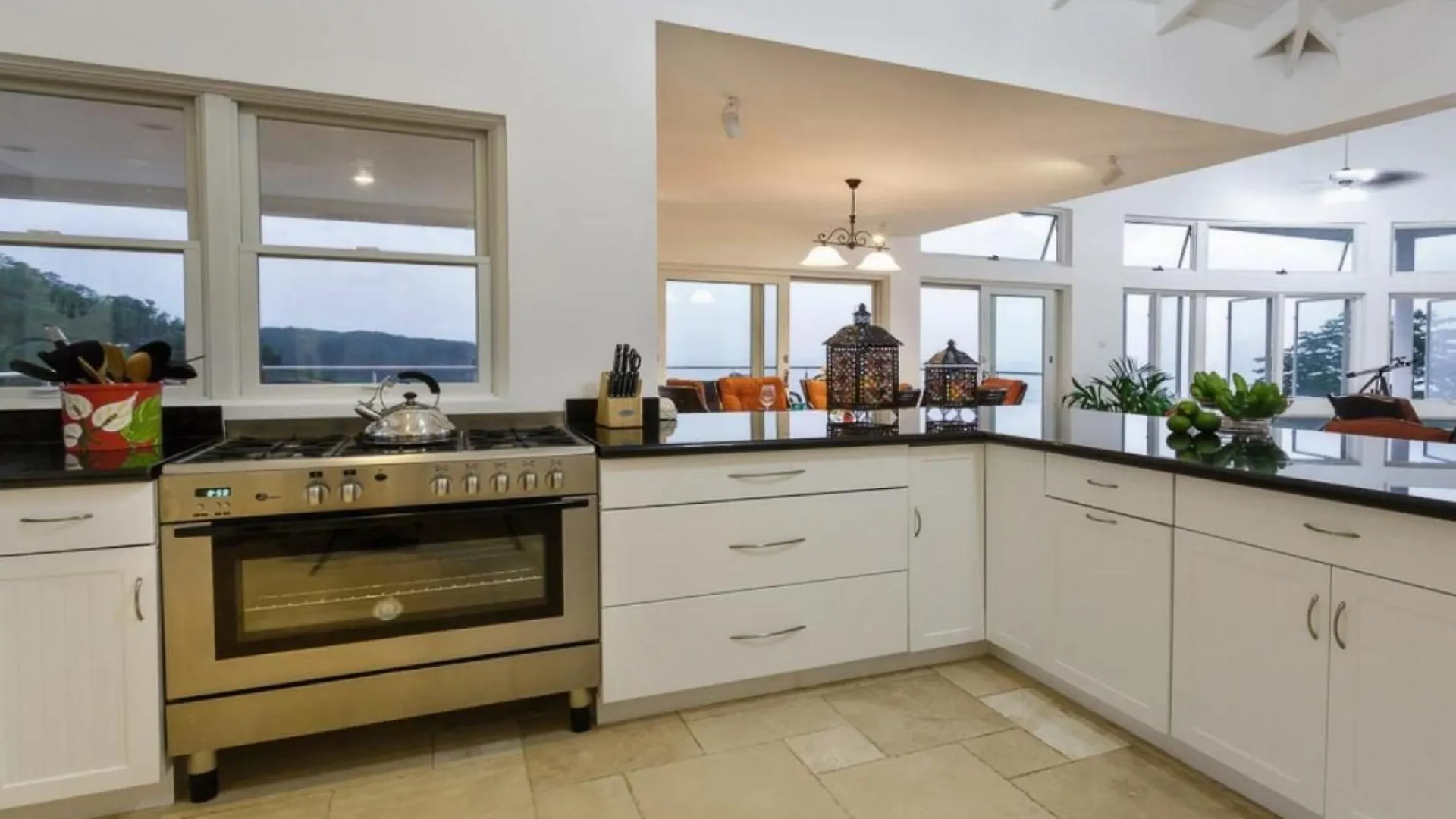 Magnificent 6 Bedroom Villa Gros Islet